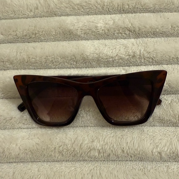 NEW Kurt Geiger London Brown Oversized Cat Eye Sunglasses KGL9021 52mm main image 11